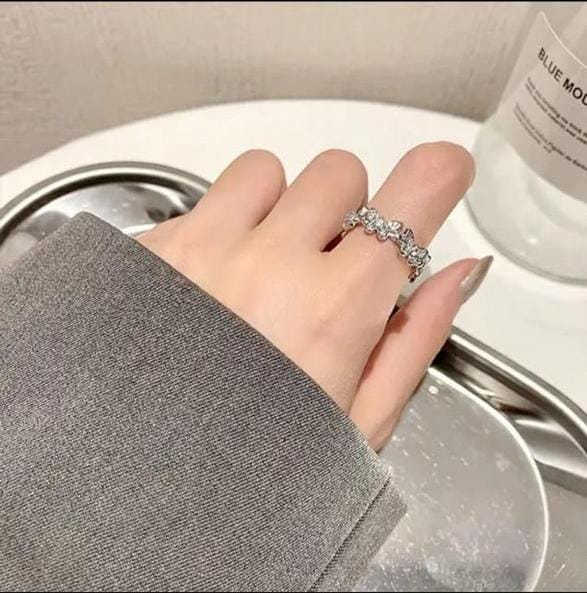 Chic Korean Ring - View 2
