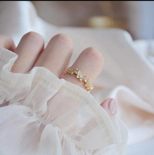 Chic Korean Ring - View 4