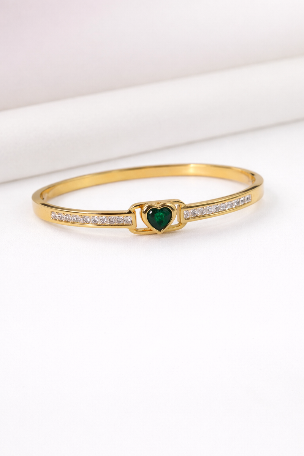 Heart Emerald Bracelet