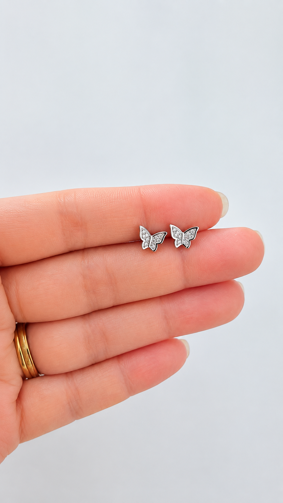 Silver Flutter Ball Back Studs 