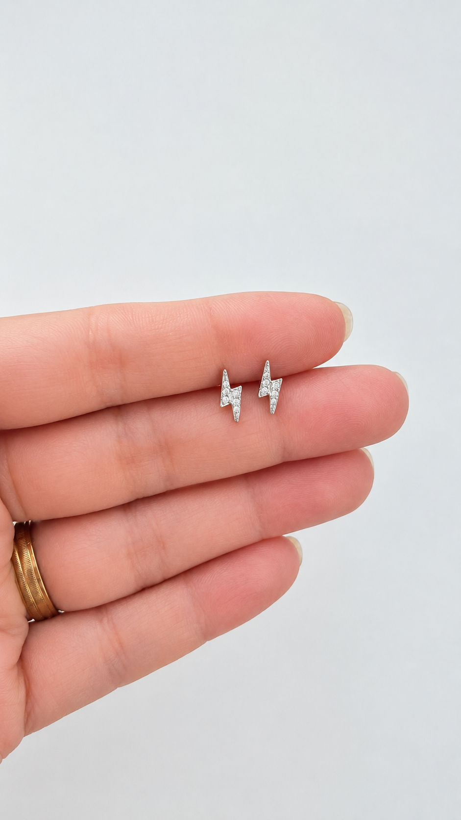 Thunder Spark Ball Back Studs 