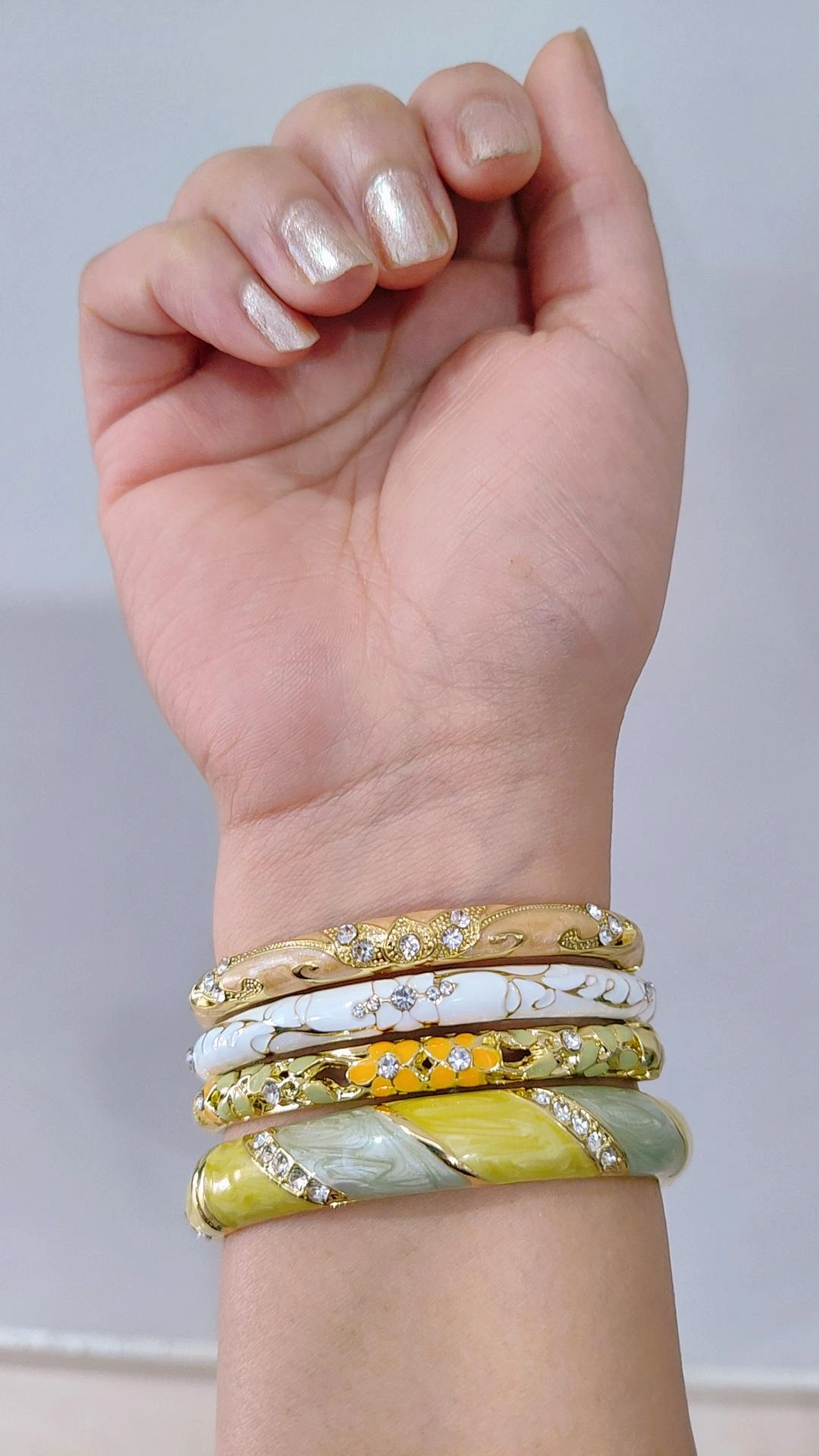 Pista Noor Stack(Set of 4 bangles) - View 2