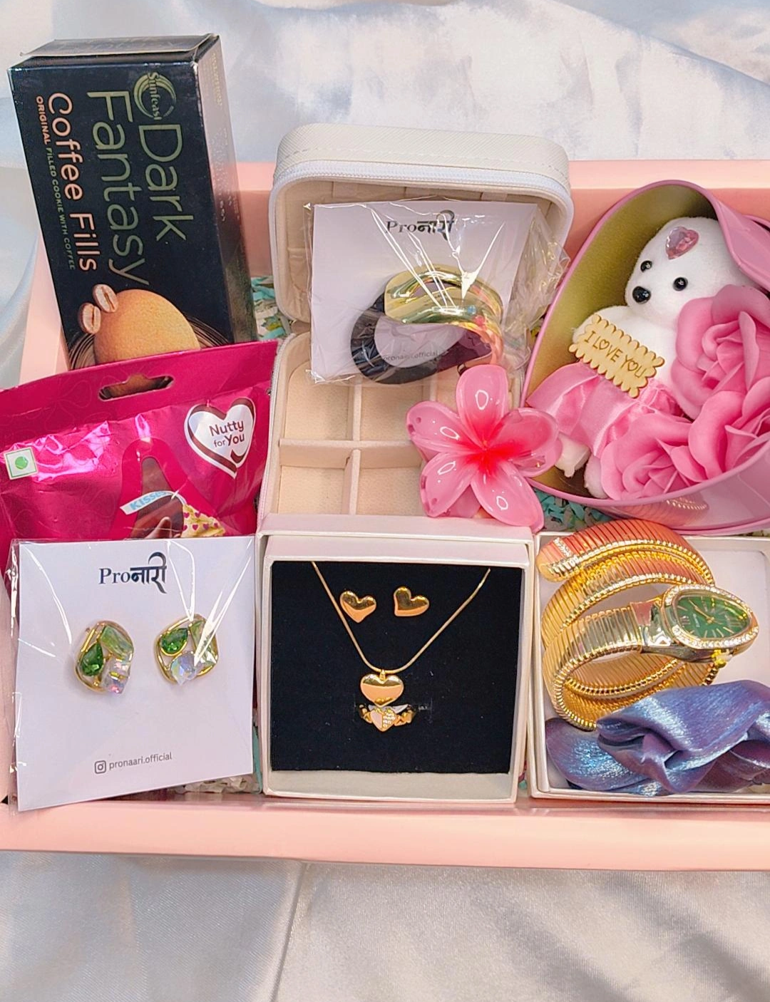 Luxury Gift Hamper (Customisable)