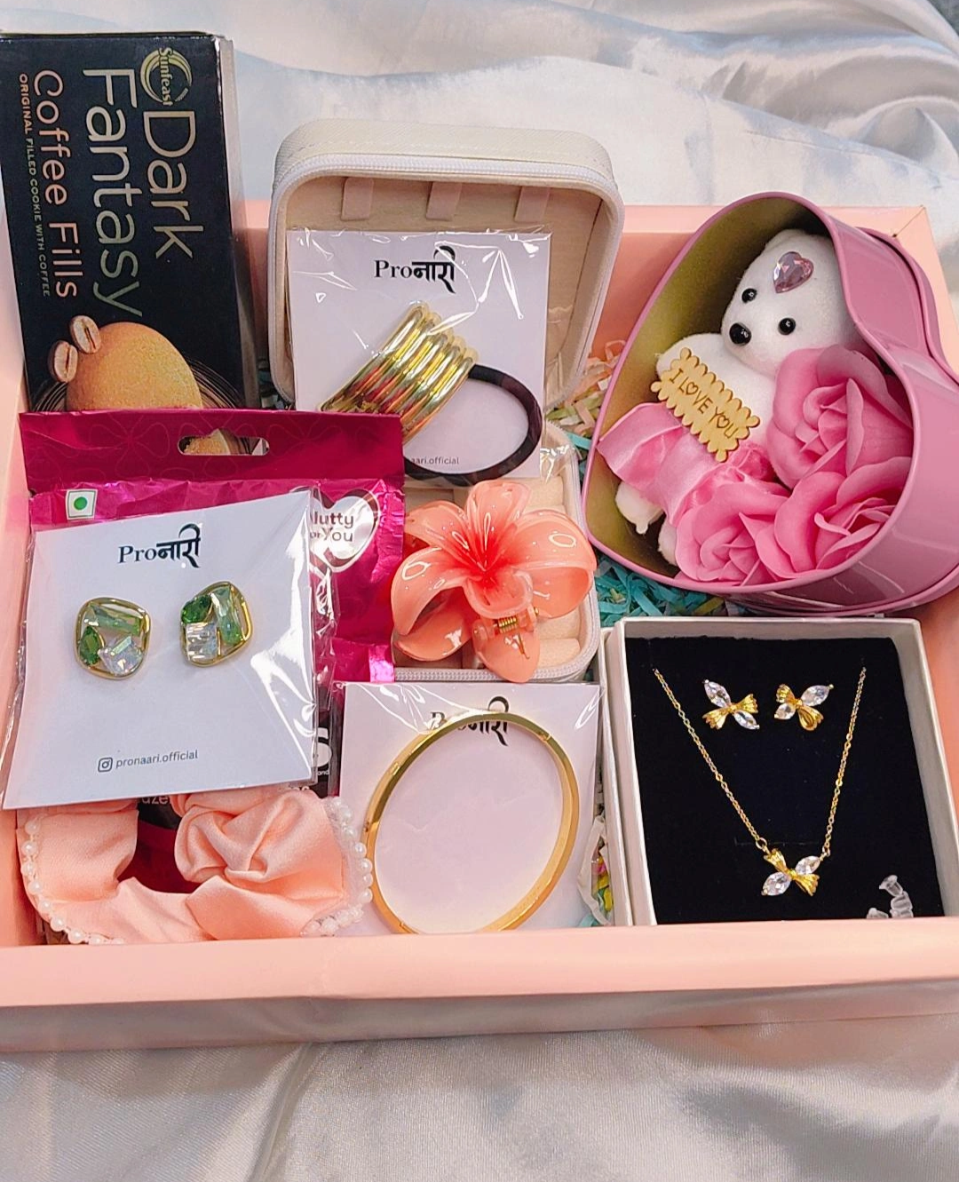 Saranghaeyo Gift Hamper (Customisable)