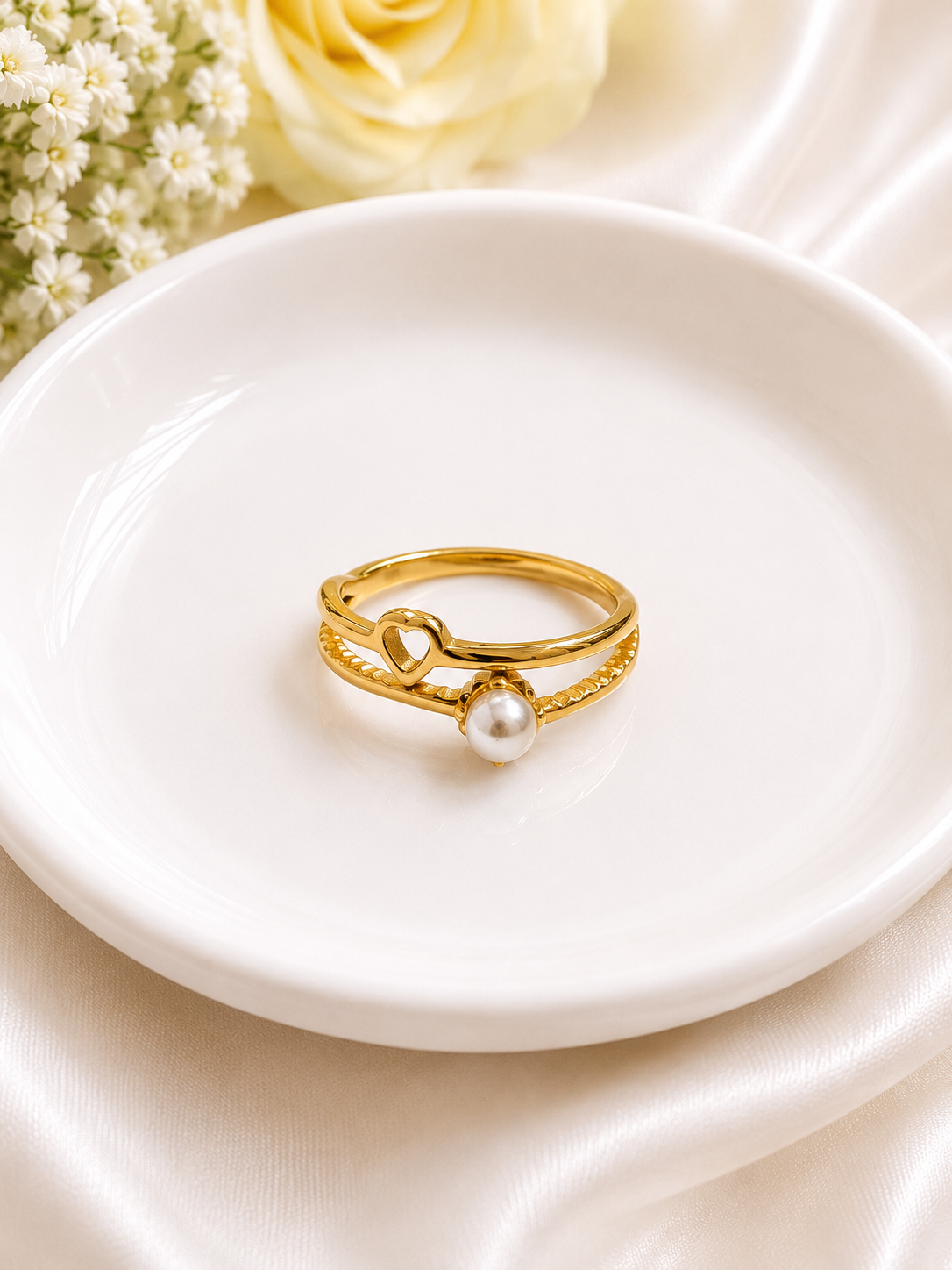 Luna Pearl Heart Ring