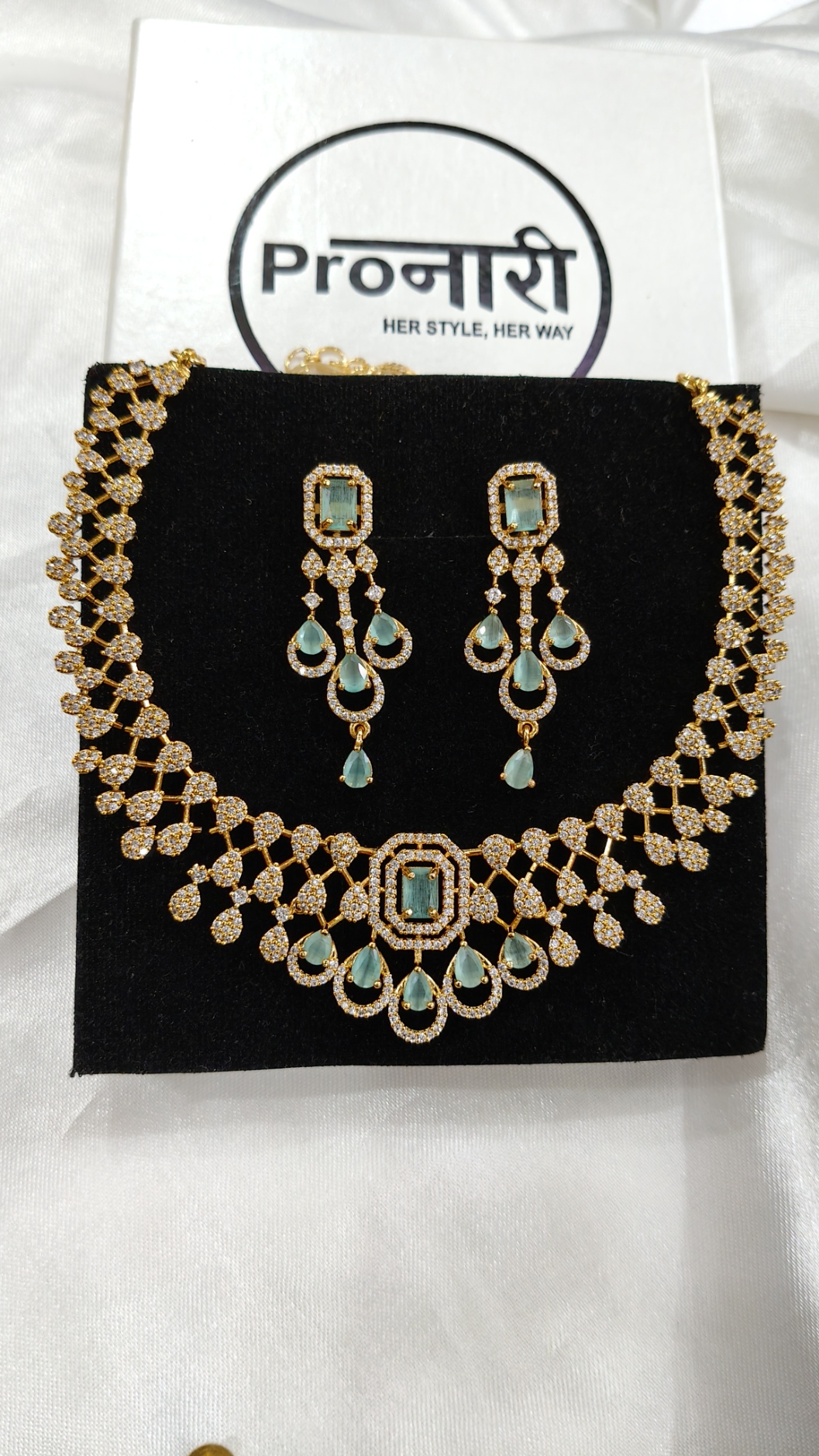 Aqua Luxe Set - View 2