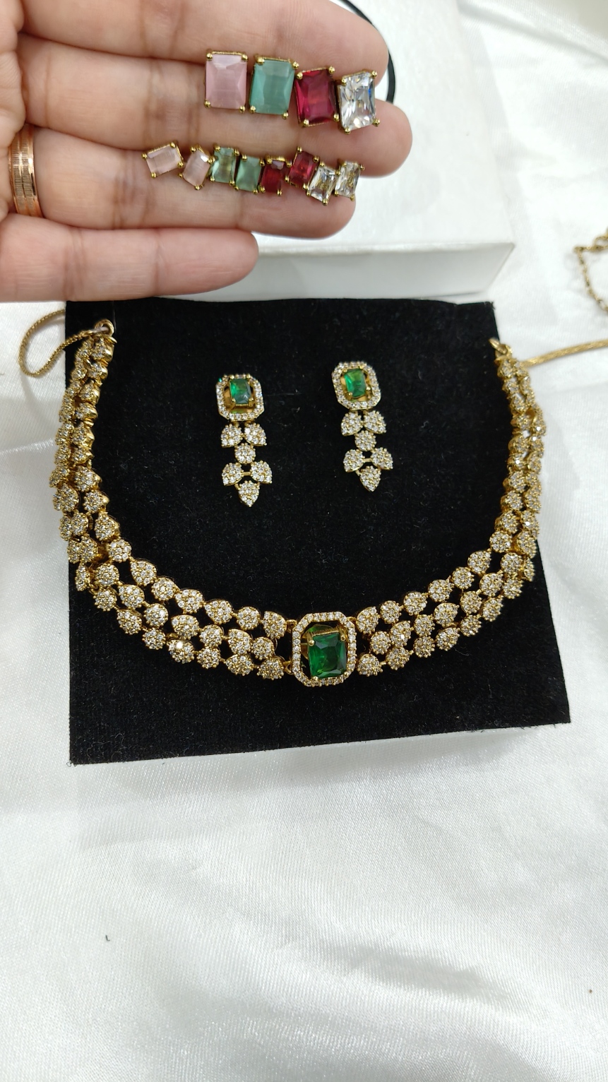 Multicolor Glam Necklace Set - View 3