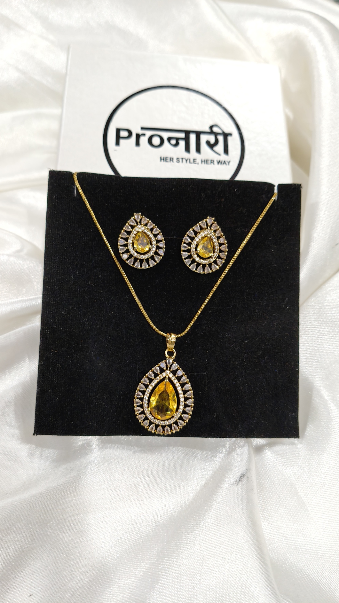 Sunshine Teardrop Chain Set - View 2