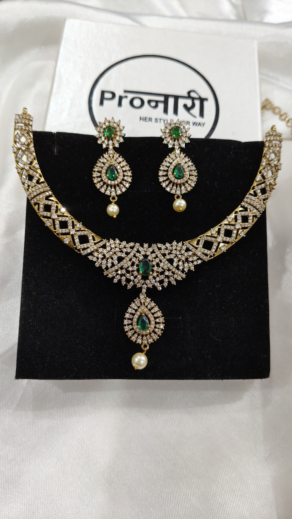 Victorian Hasli Set - View 3